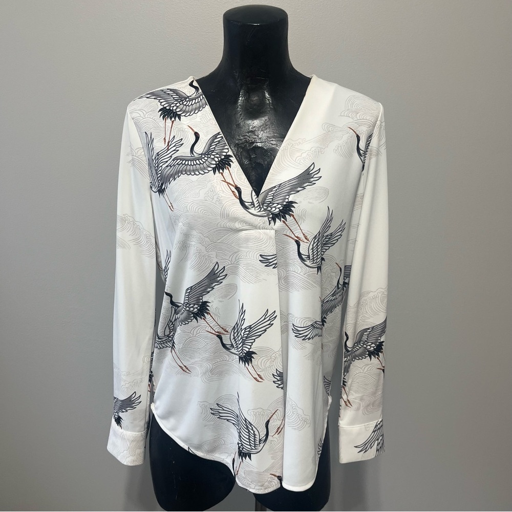 Ann Taylor White Crane V-Neck Blouse